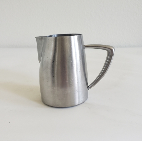Oneida  Stilleto Stainless Creamer 3.5" tall - Picture 2 of 7